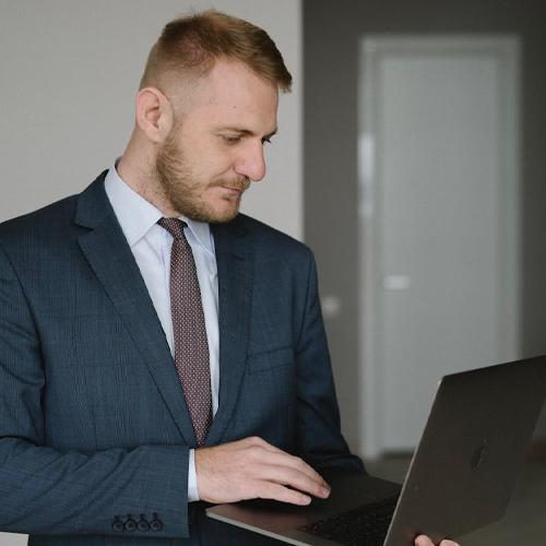 Agent immobilier lionel